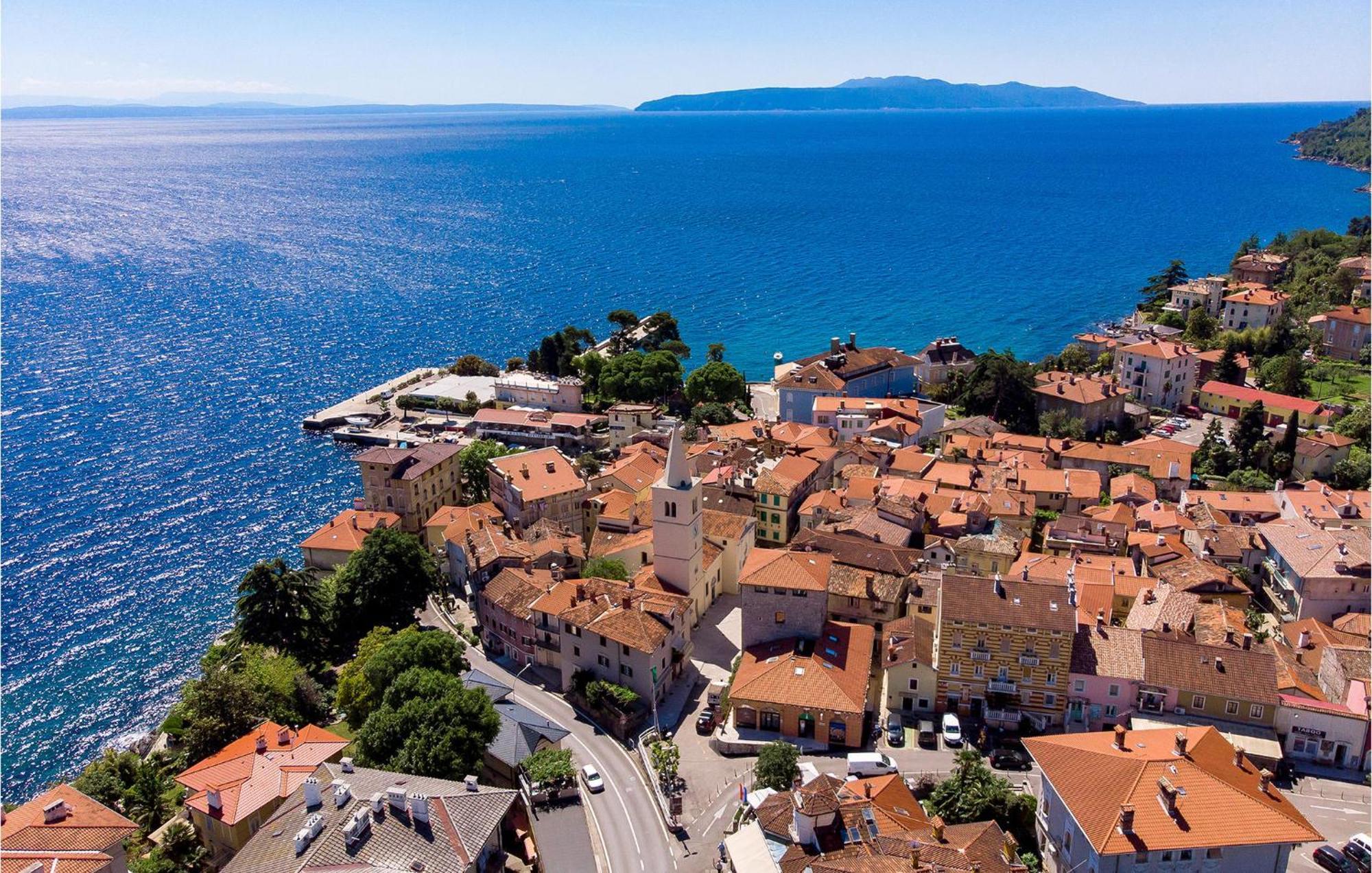 Nice Apartment In Lovran With House Sea View Bagian luar foto