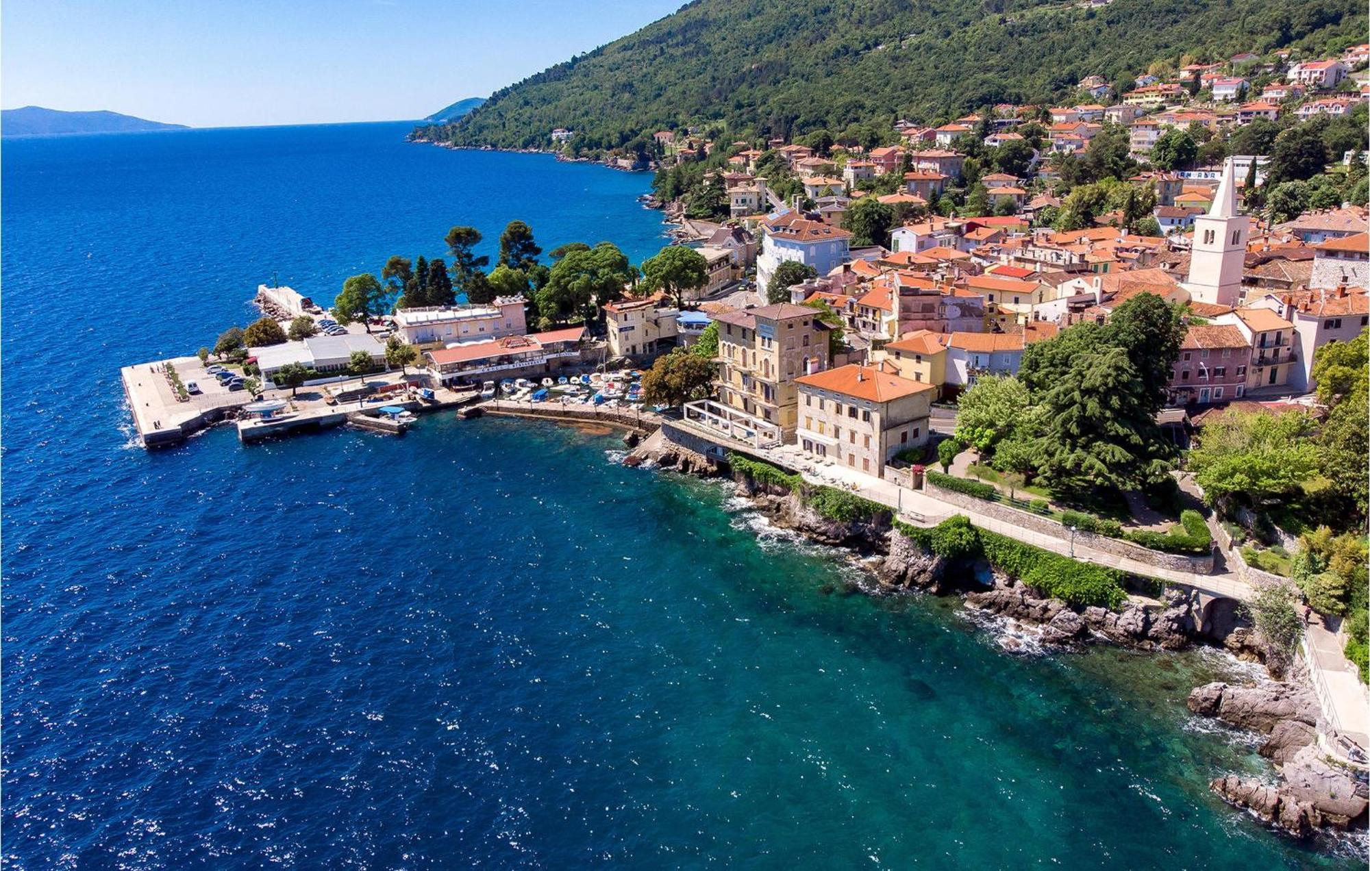 Nice Apartment In Lovran With House Sea View Bagian luar foto